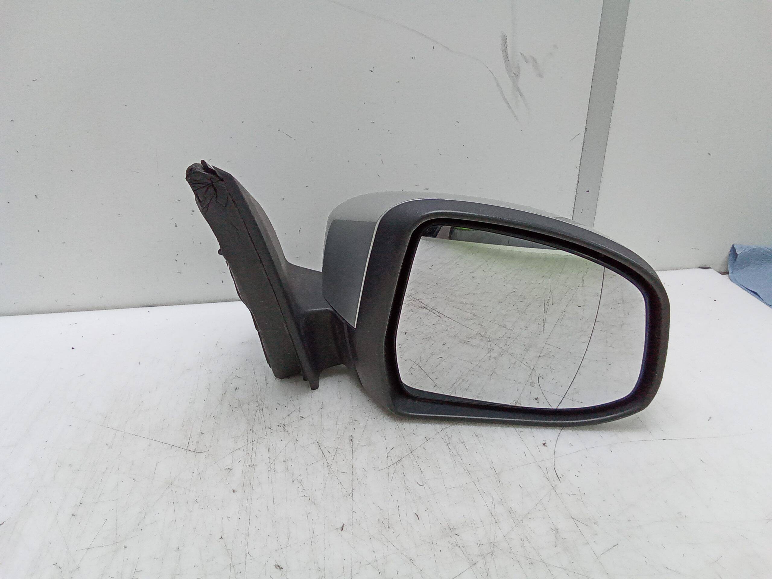 Retrovisor derecho electrico ford focus berlina (cb8)(2010->)