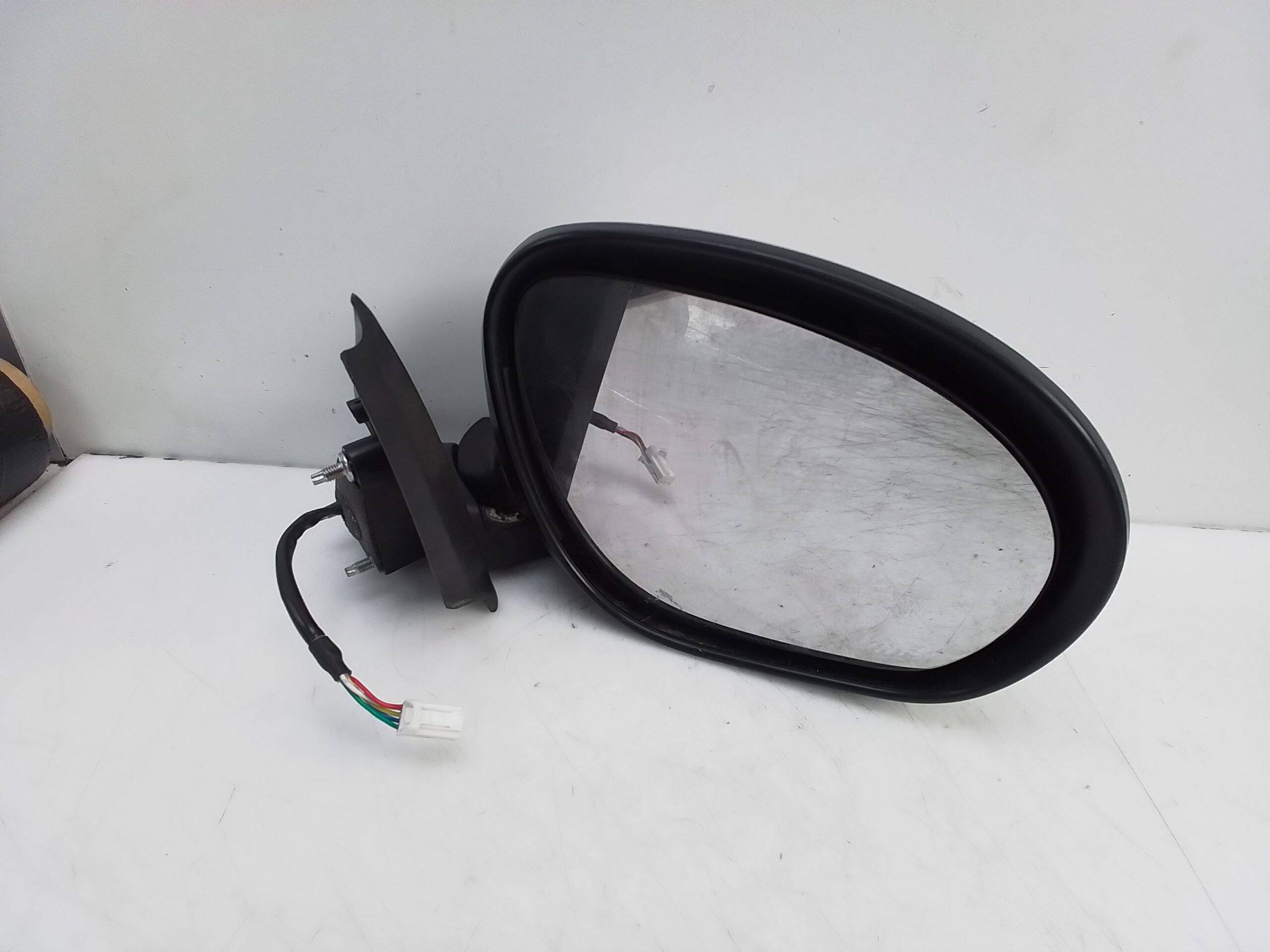 Retrovisor derecho electrico nissan juke i (f15e)(06.2010->)