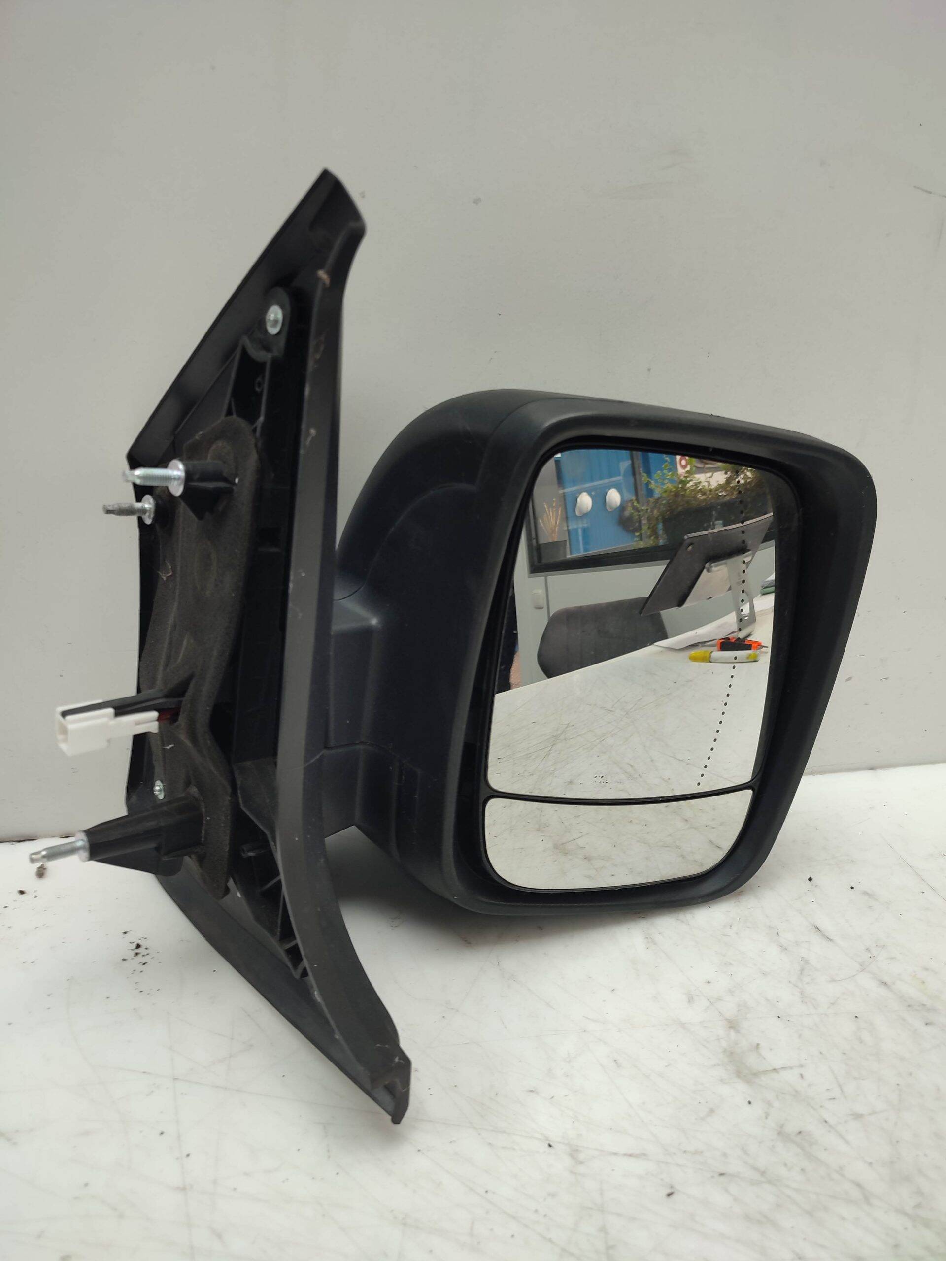 Retrovisor derecho electrico renault trafic iii combi (08.2014->)