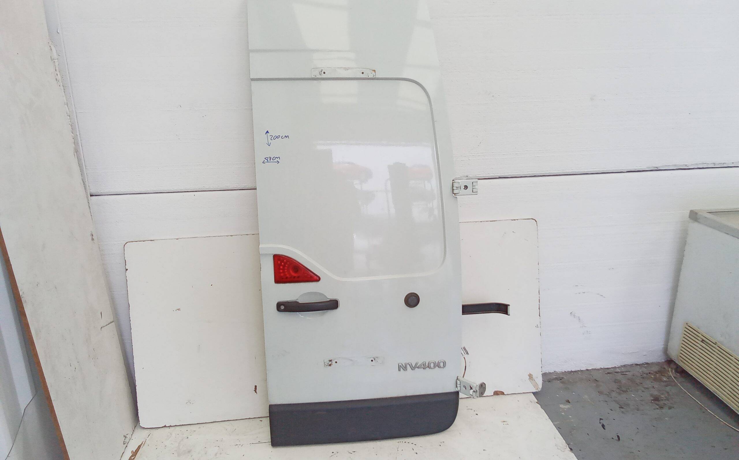 Puerta trasera carga derecha nissan nv400 furgon (x62)(2011->)