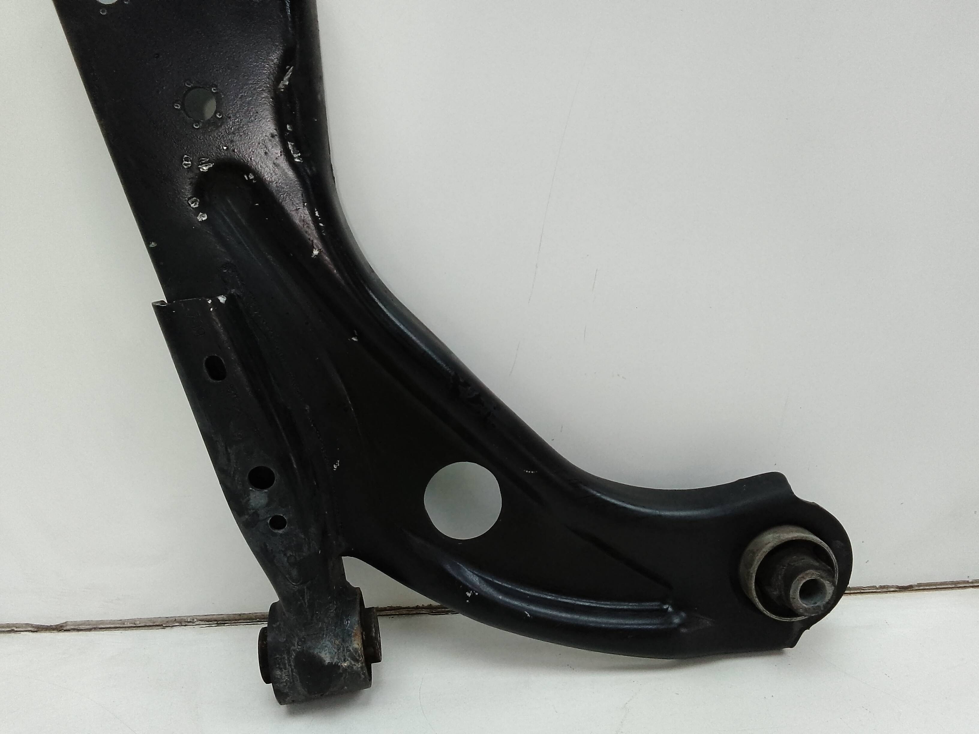 Brazo suspension inferior delantero izquierdo peugeot 5008 (06.2017->)