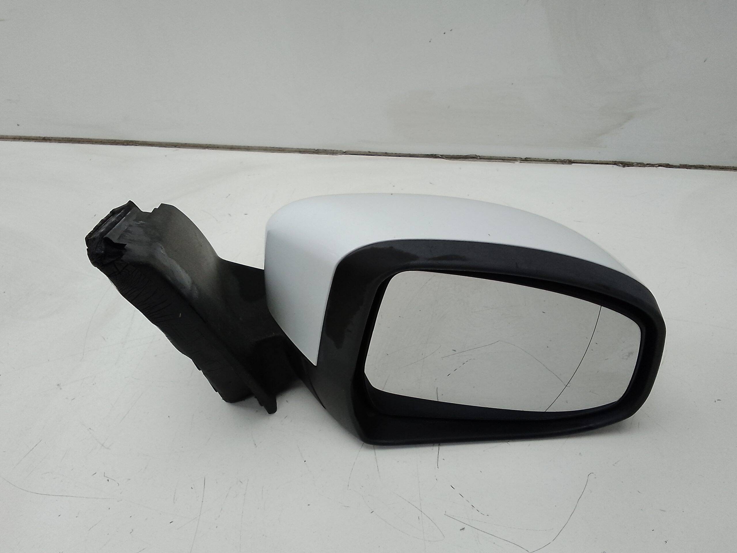 Retrovisor derecho ford focus berlina (cb8)(2010->)