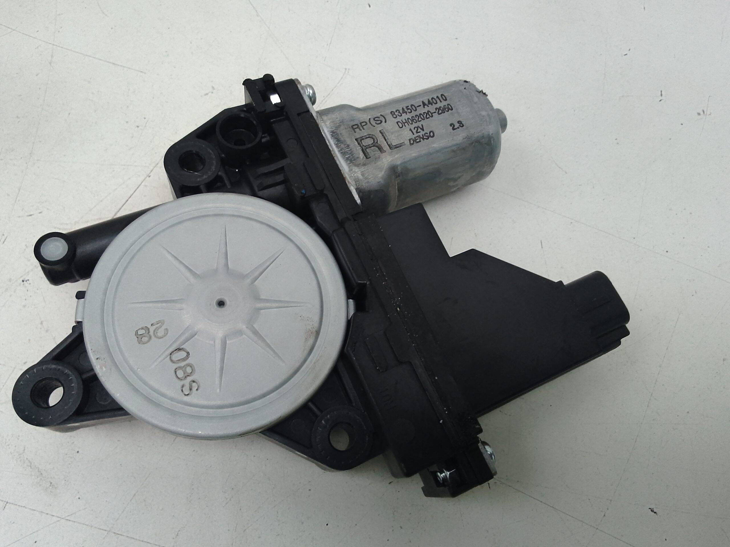 Motor elevalunas trasero izquierdo kia carens (rp)(2013->)