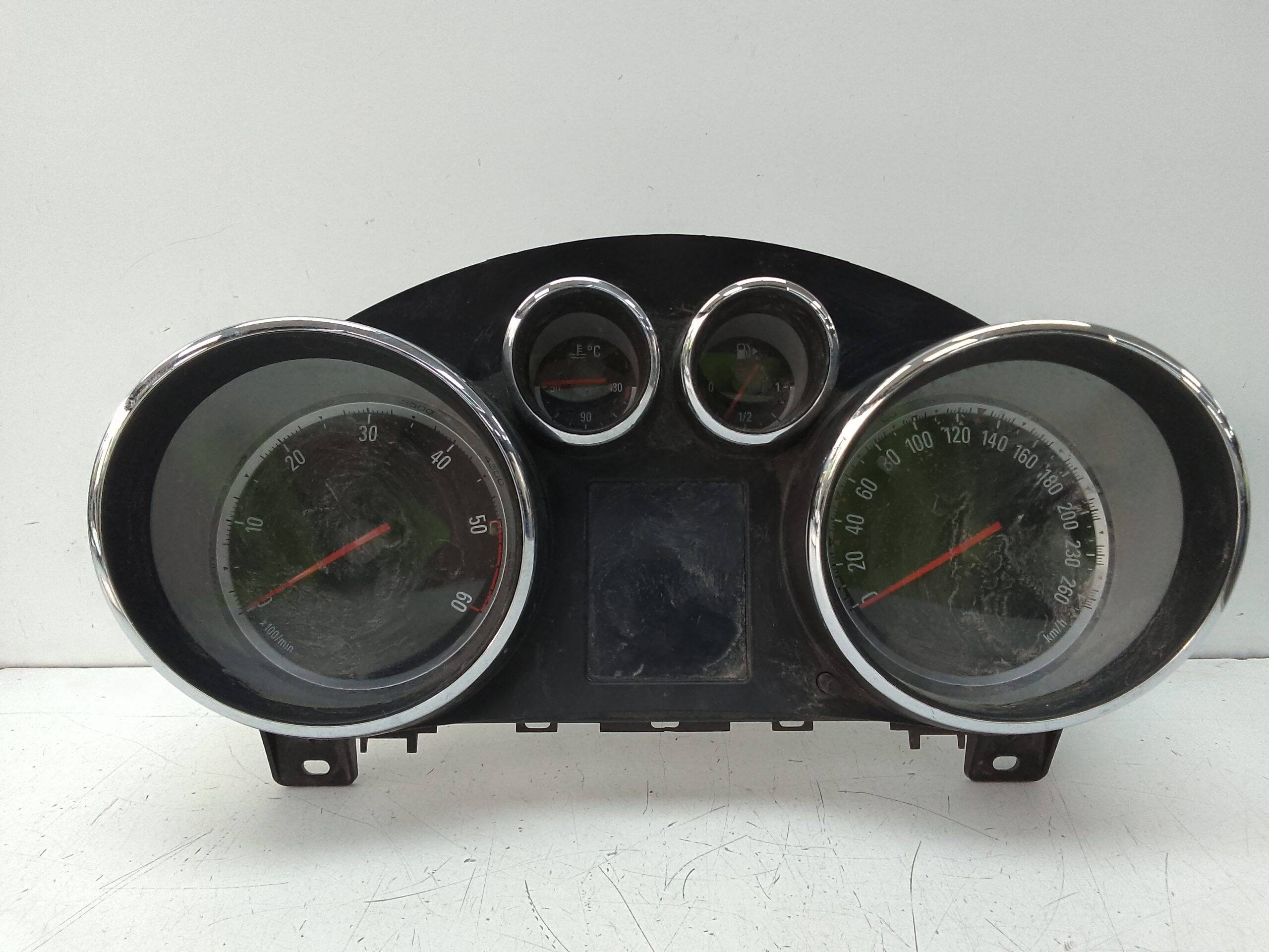 Cuadro instrumentos opel astra j berlina 5p (12.2009->)