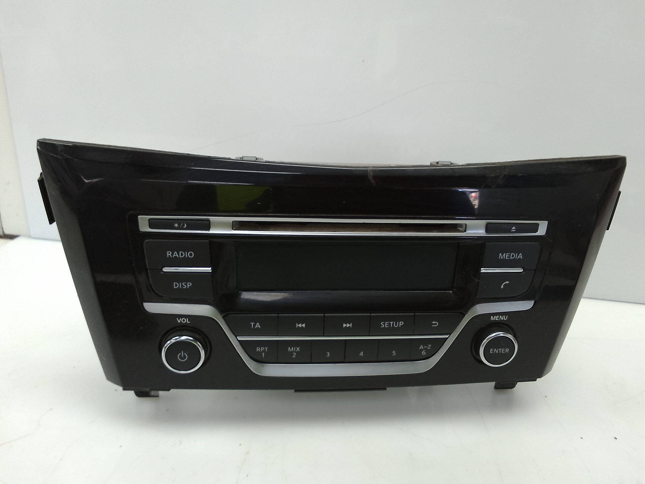 Radio nissan qashqai ii (j11e)(2013->)