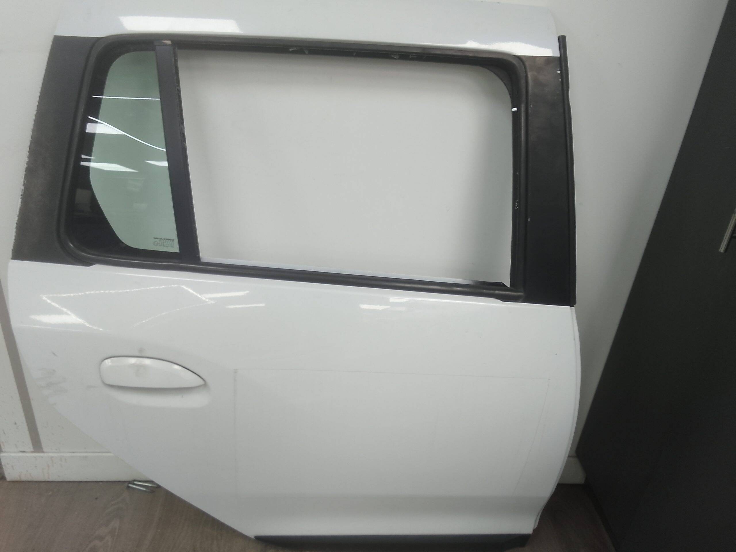 Puerta trasera derecha dacia logan mcv ii familiar (2013->)