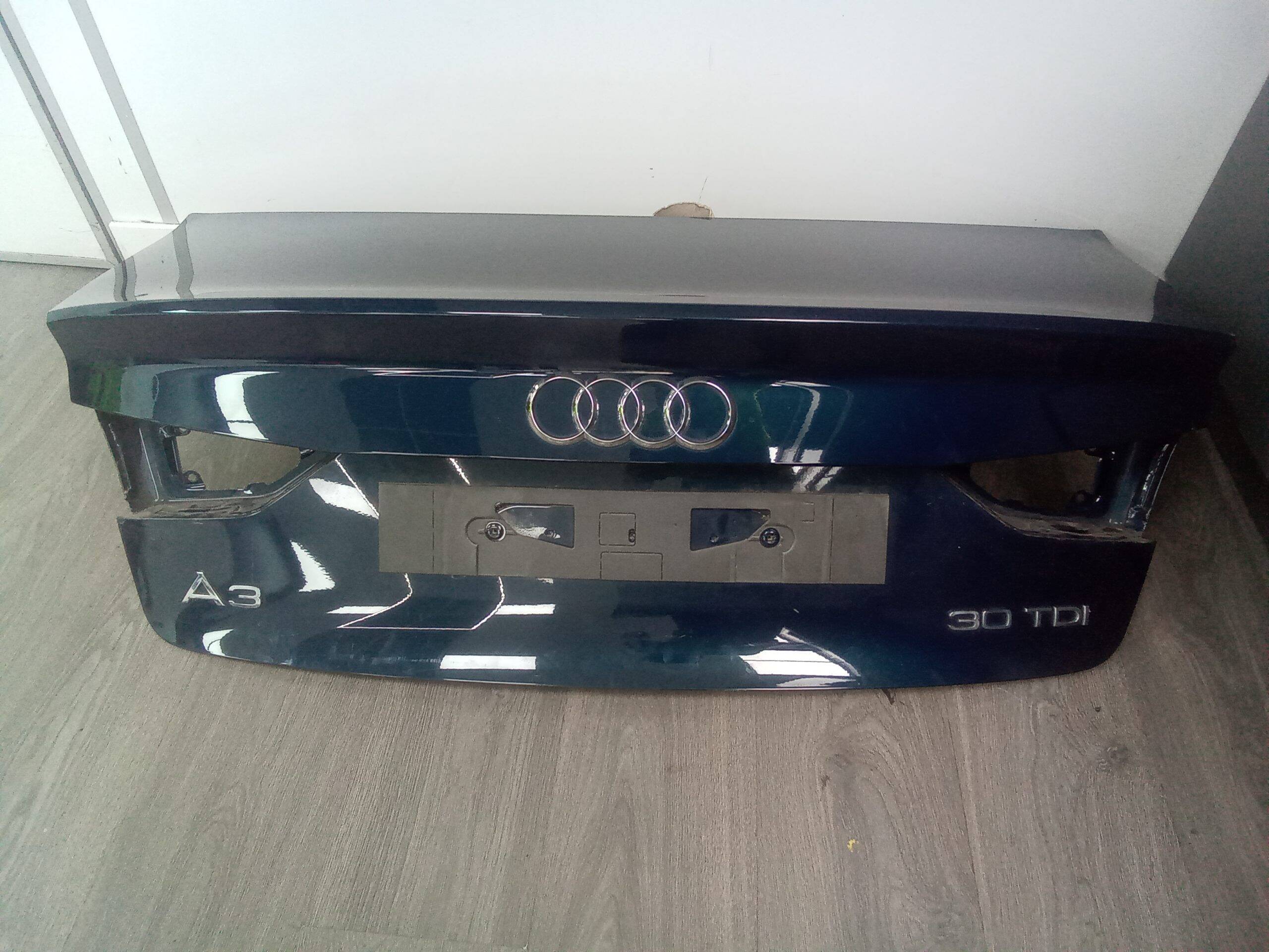 Porton trasero audi a3 limousine