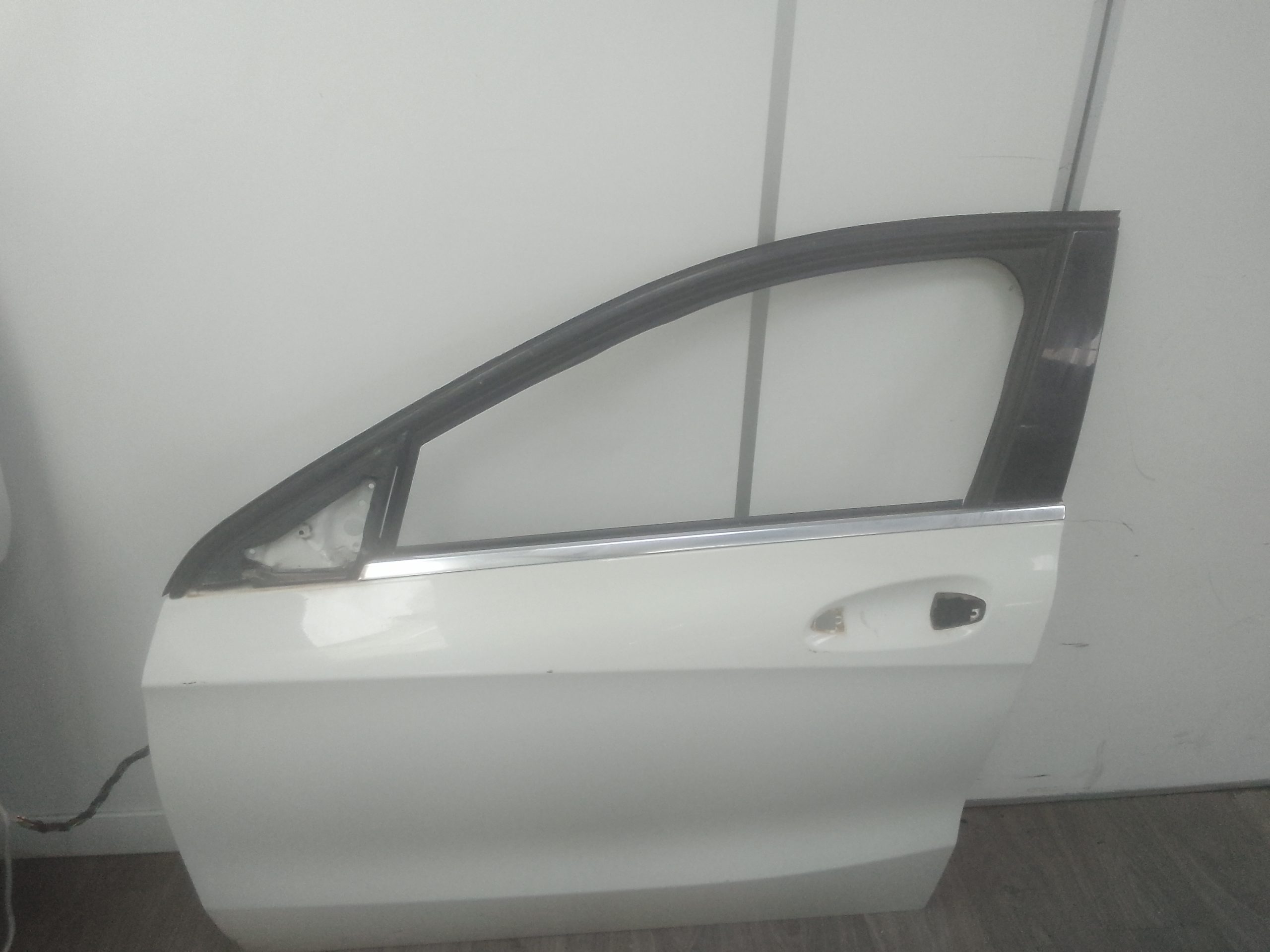 Puerta delantera izquierda mercedes-benz clase a (bm 176)(06.2012->)